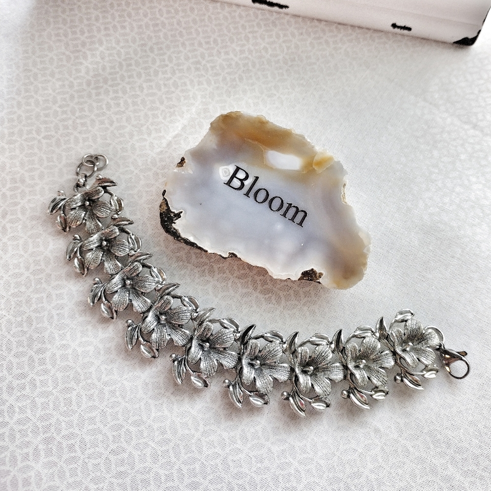 Vintage Flower Link Bracelet